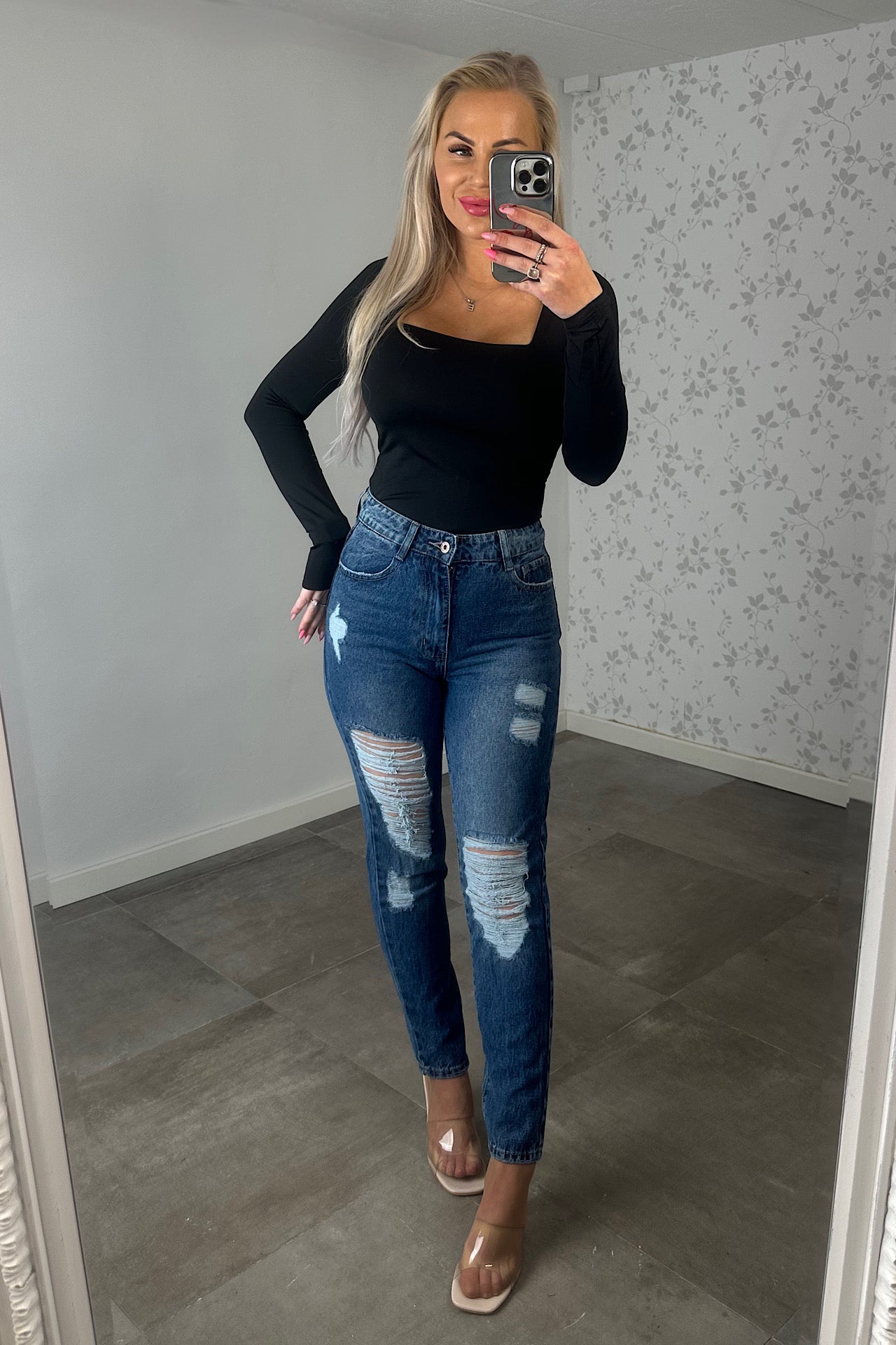 Basic body square black 5078