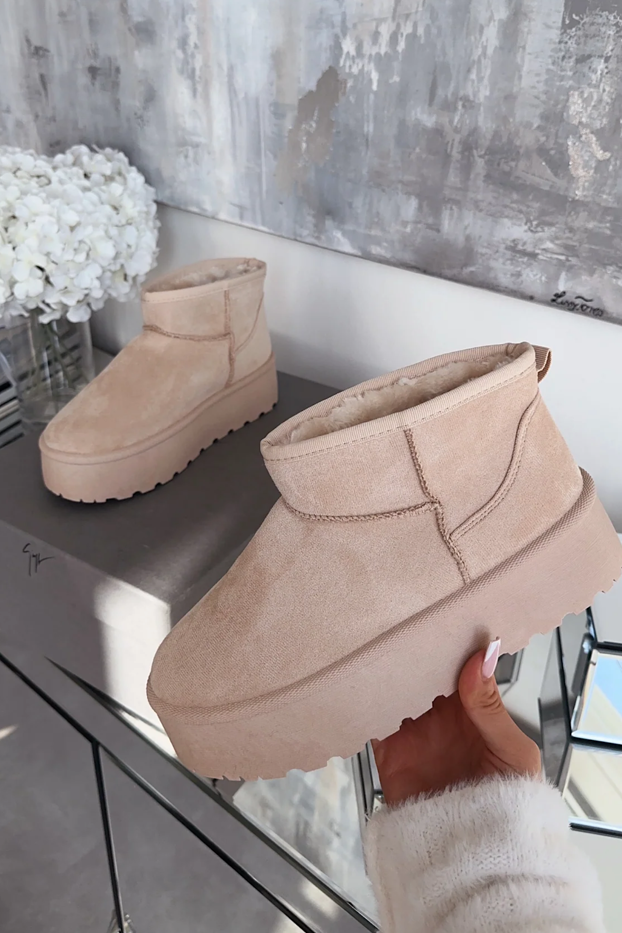 KENDRA boots beige