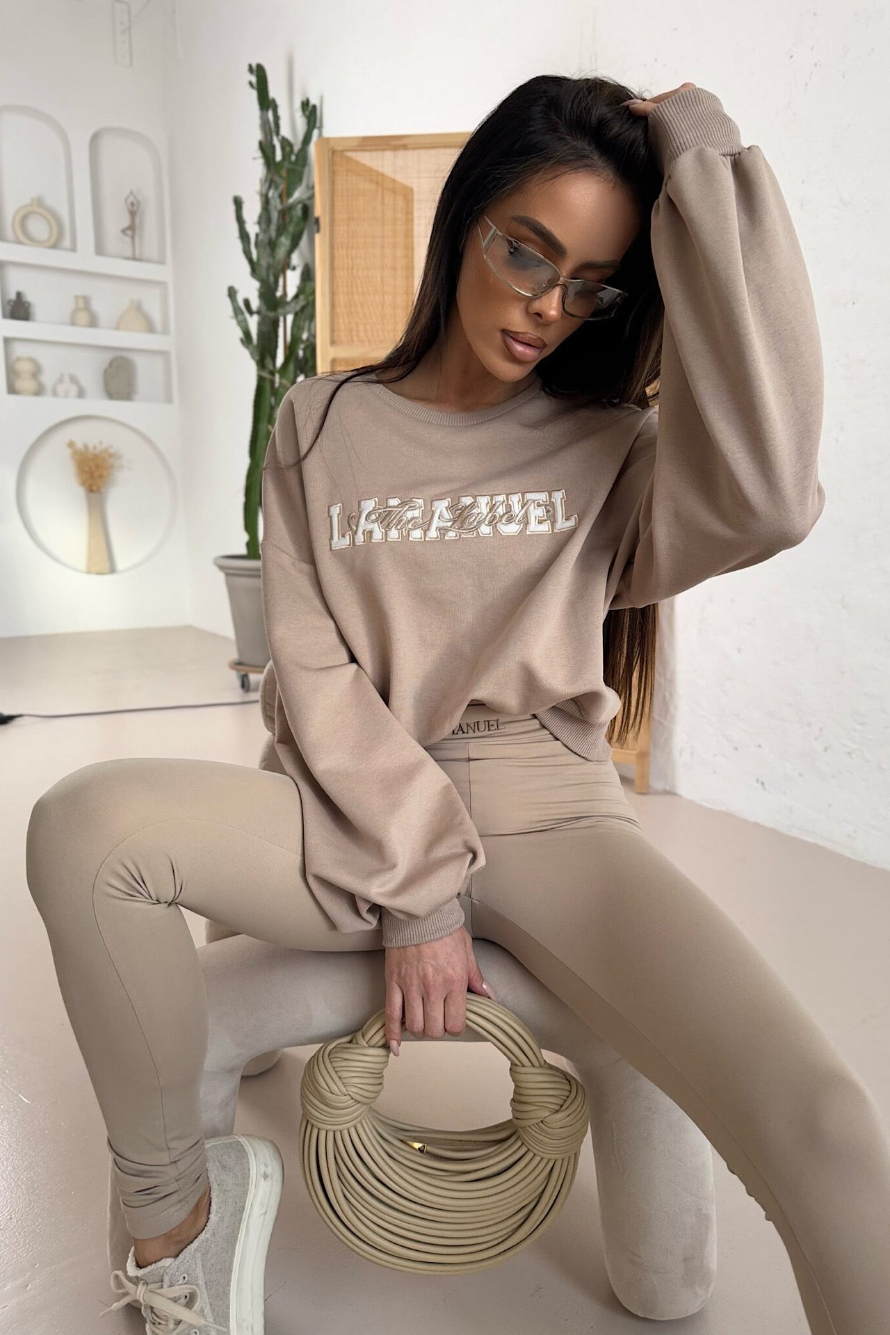 FLAIR sweats beige 5056