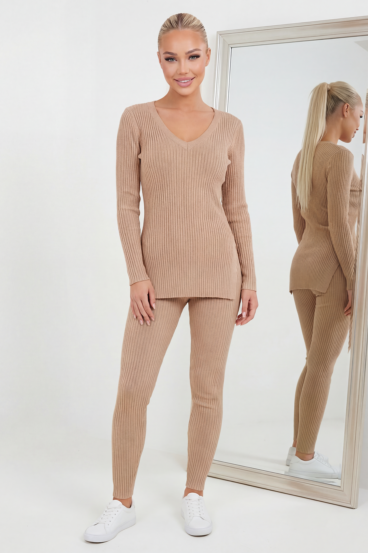 KNITTED set taupe