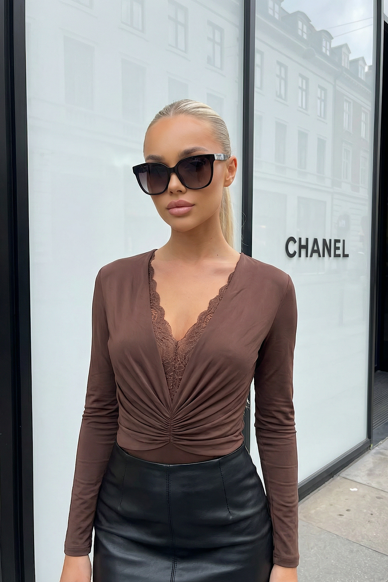 LACE body cleo choko